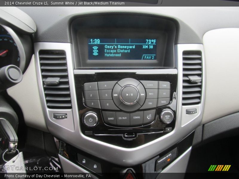 Summit White / Jet Black/Medium Titanium 2014 Chevrolet Cruze LS