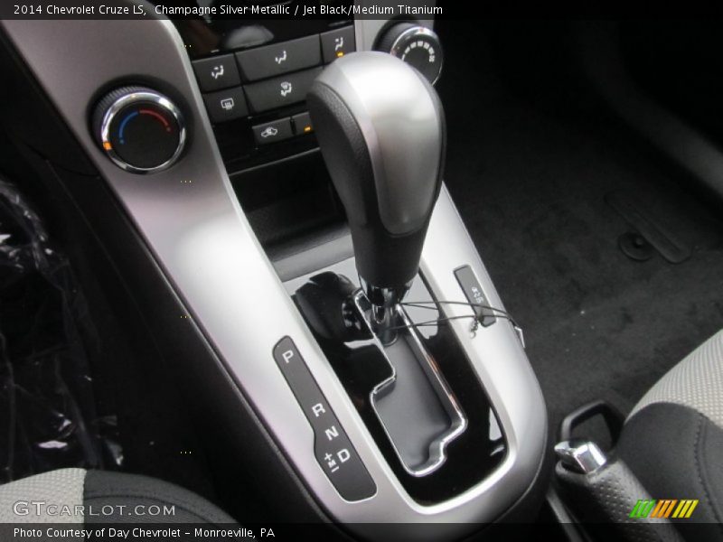 Champagne Silver Metallic / Jet Black/Medium Titanium 2014 Chevrolet Cruze LS