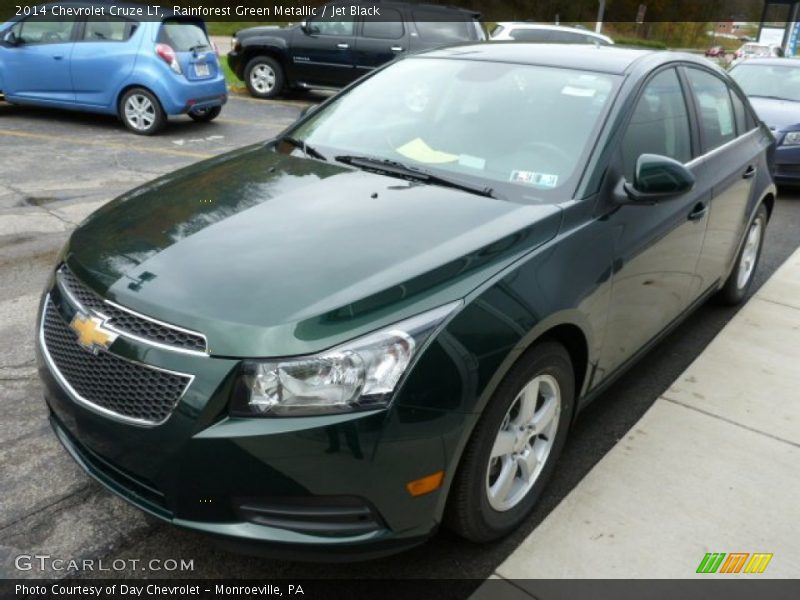Rainforest Green Metallic / Jet Black 2014 Chevrolet Cruze LT