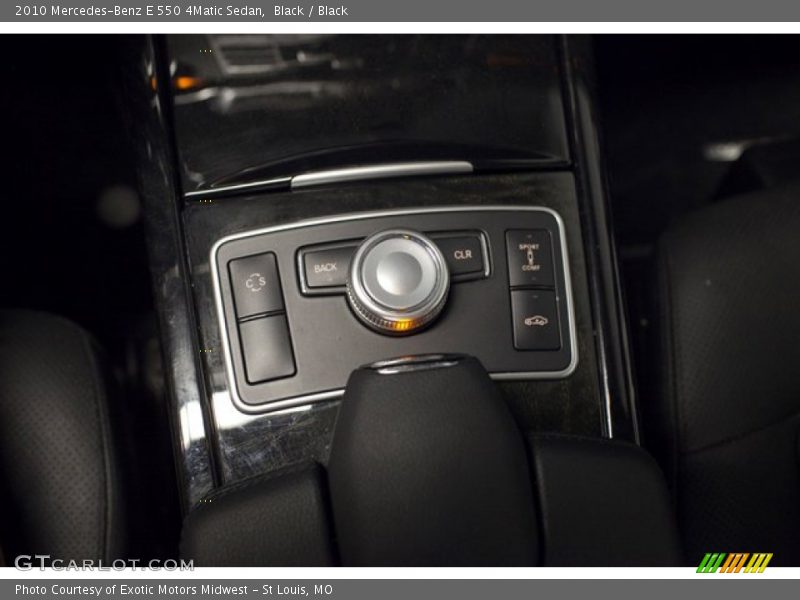 Controls of 2010 E 550 4Matic Sedan