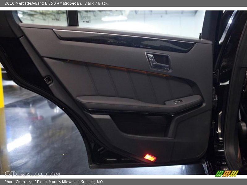 Door Panel of 2010 E 550 4Matic Sedan