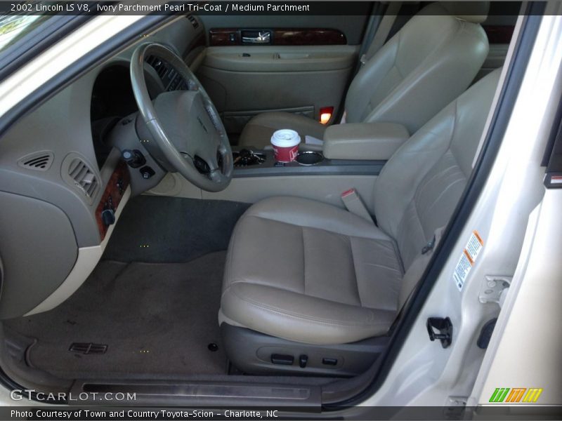 Ivory Parchment Pearl Tri-Coat / Medium Parchment 2002 Lincoln LS V8