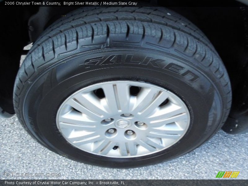 Bright Silver Metallic / Medium Slate Gray 2006 Chrysler Town & Country