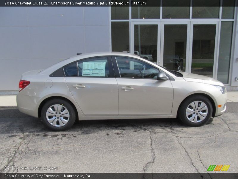 Champagne Silver Metallic / Jet Black/Medium Titanium 2014 Chevrolet Cruze LS