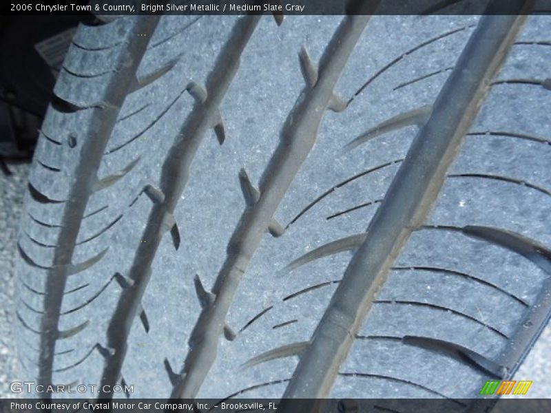 Bright Silver Metallic / Medium Slate Gray 2006 Chrysler Town & Country