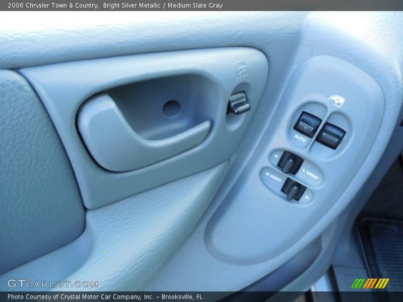 Bright Silver Metallic / Medium Slate Gray 2006 Chrysler Town & Country