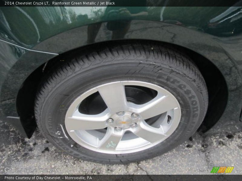 Rainforest Green Metallic / Jet Black 2014 Chevrolet Cruze LT