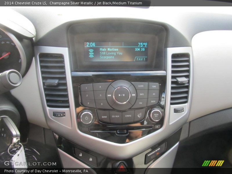 Champagne Silver Metallic / Jet Black/Medium Titanium 2014 Chevrolet Cruze LS