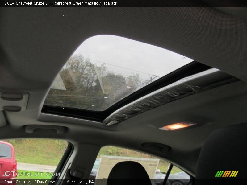 Rainforest Green Metallic / Jet Black 2014 Chevrolet Cruze LT