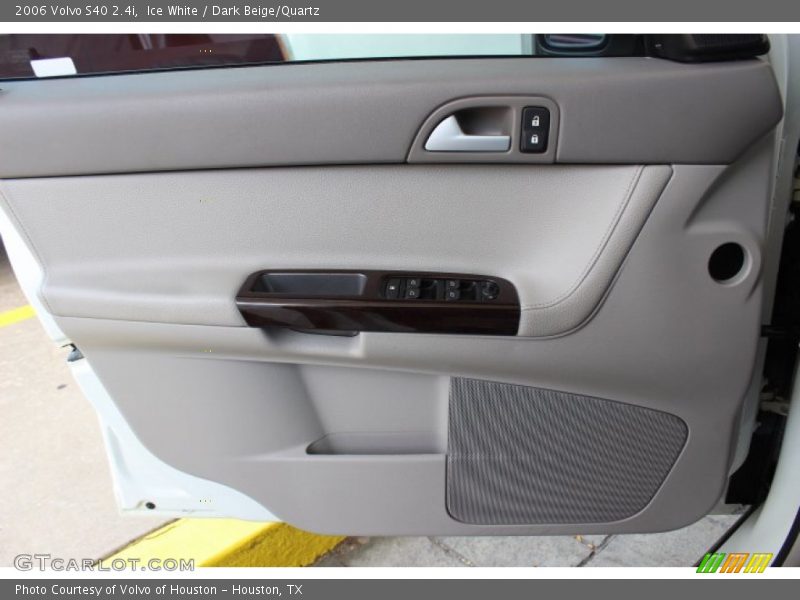 Ice White / Dark Beige/Quartz 2006 Volvo S40 2.4i