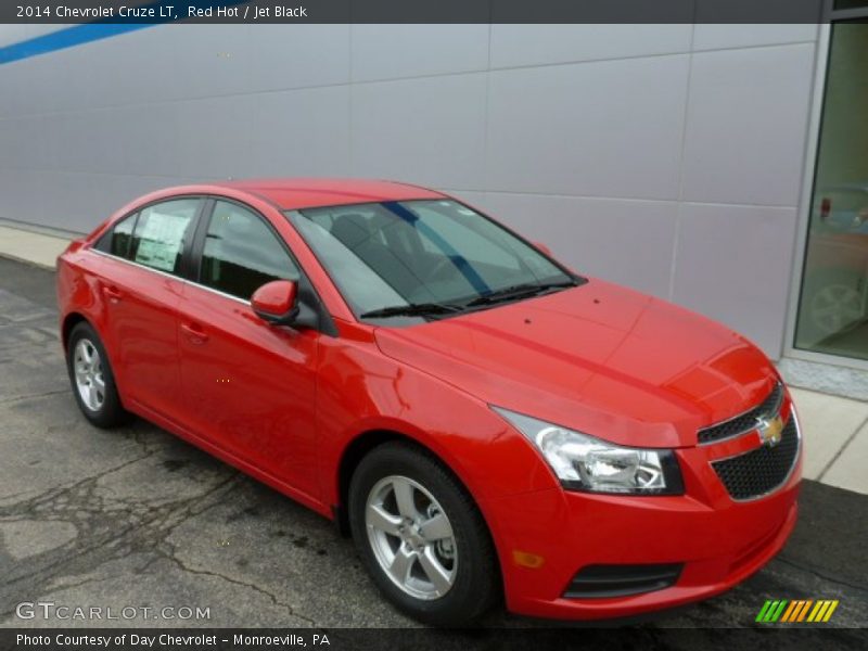 Red Hot / Jet Black 2014 Chevrolet Cruze LT