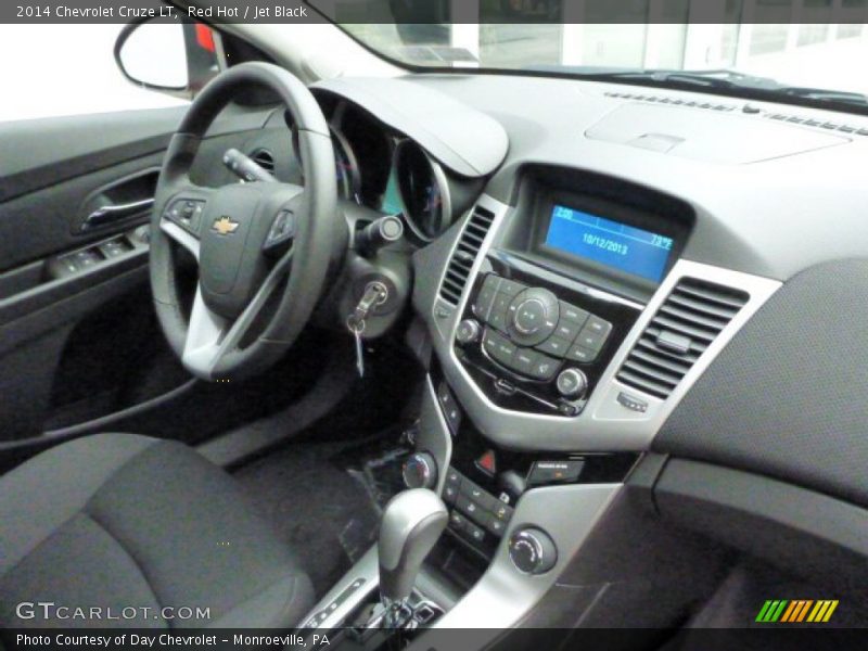 Red Hot / Jet Black 2014 Chevrolet Cruze LT