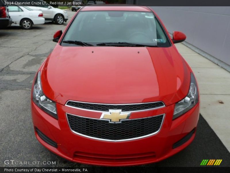 Red Hot / Jet Black 2014 Chevrolet Cruze LT