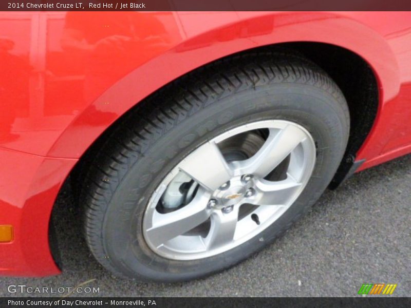 Red Hot / Jet Black 2014 Chevrolet Cruze LT