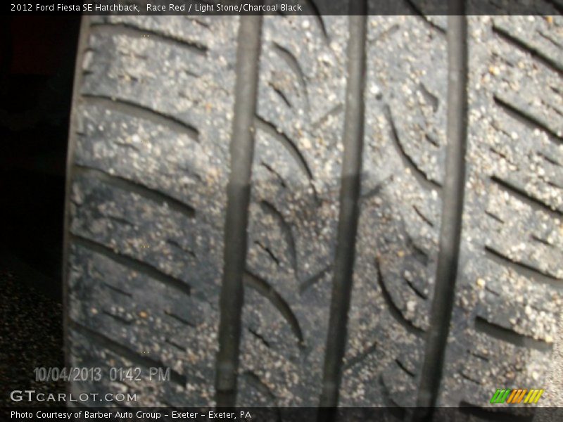 Race Red / Light Stone/Charcoal Black 2012 Ford Fiesta SE Hatchback
