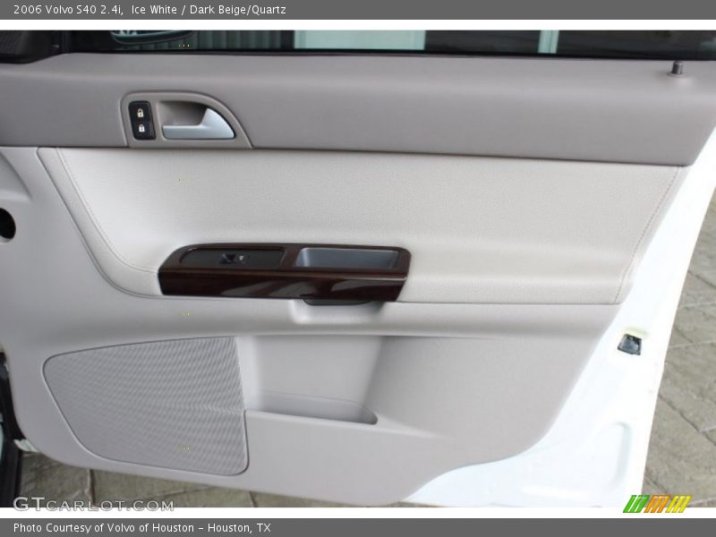 Ice White / Dark Beige/Quartz 2006 Volvo S40 2.4i
