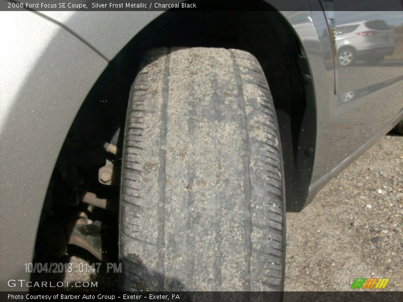 Silver Frost Metallic / Charcoal Black 2008 Ford Focus SE Coupe