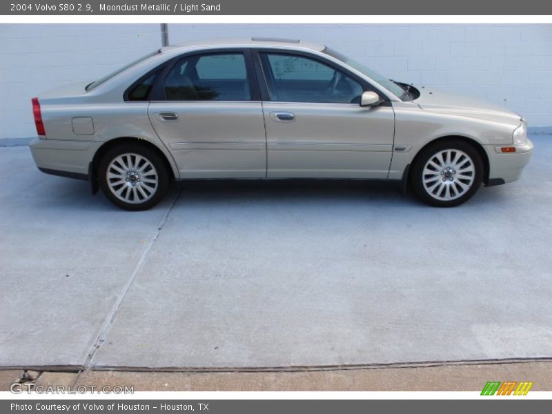 Moondust Metallic / Light Sand 2004 Volvo S80 2.9