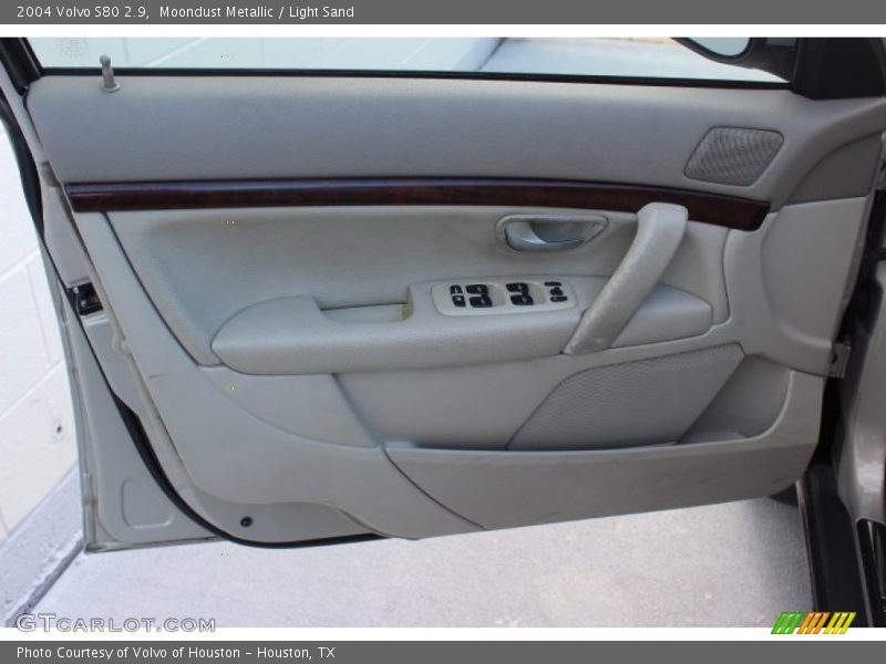 Moondust Metallic / Light Sand 2004 Volvo S80 2.9