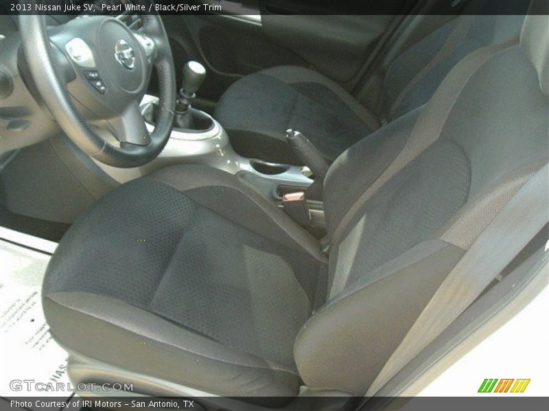 Pearl White / Black/Silver Trim 2013 Nissan Juke SV