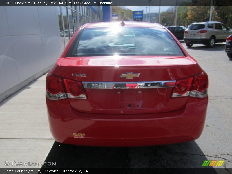 Red Hot / Jet Black/Medium Titanium 2014 Chevrolet Cruze LS