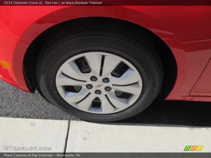 Red Hot / Jet Black/Medium Titanium 2014 Chevrolet Cruze LS