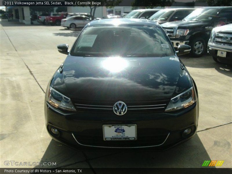 Black / Cornsilk Beige 2011 Volkswagen Jetta SEL Sedan