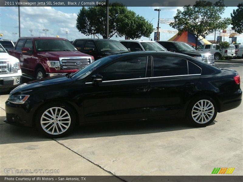 Black / Cornsilk Beige 2011 Volkswagen Jetta SEL Sedan