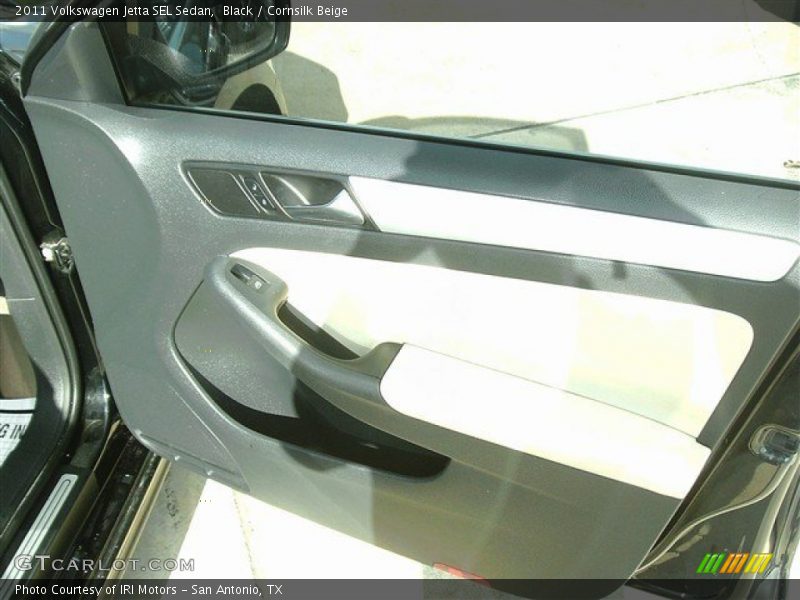 Black / Cornsilk Beige 2011 Volkswagen Jetta SEL Sedan