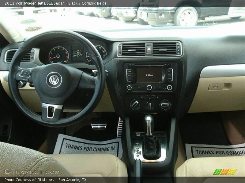 Black / Cornsilk Beige 2011 Volkswagen Jetta SEL Sedan