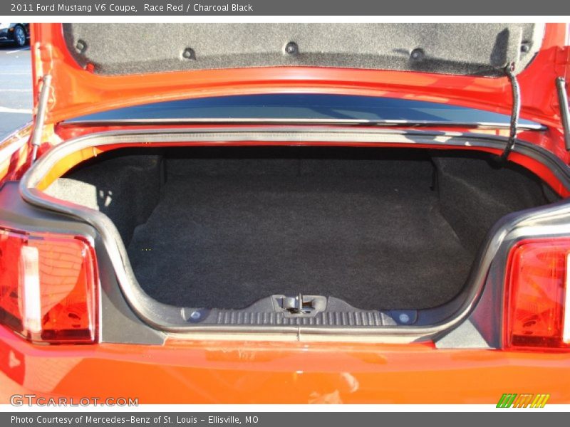 Race Red / Charcoal Black 2011 Ford Mustang V6 Coupe