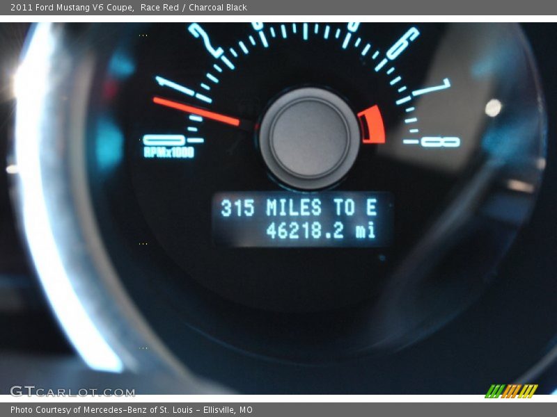 Race Red / Charcoal Black 2011 Ford Mustang V6 Coupe