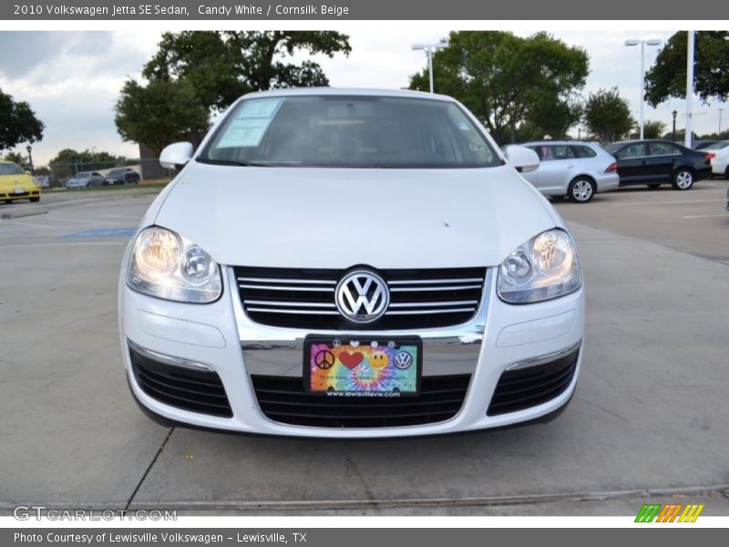 Candy White / Cornsilk Beige 2010 Volkswagen Jetta SE Sedan