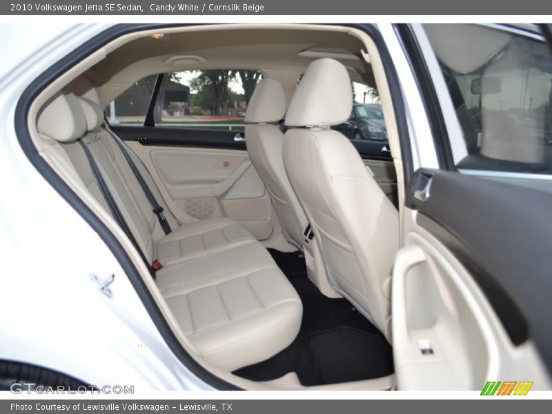 Candy White / Cornsilk Beige 2010 Volkswagen Jetta SE Sedan