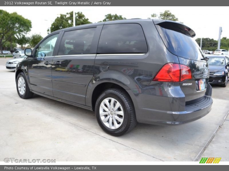 Twilight Gray Metallic / Aero Gray 2012 Volkswagen Routan SE