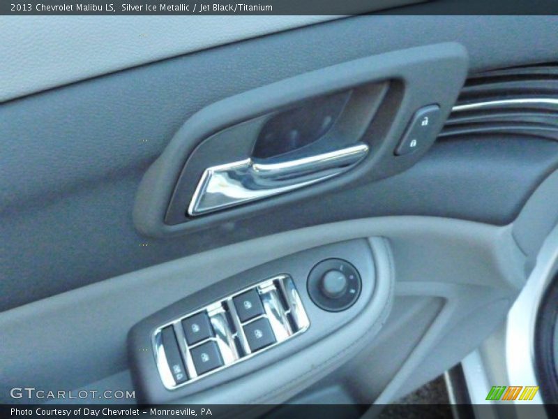 Silver Ice Metallic / Jet Black/Titanium 2013 Chevrolet Malibu LS
