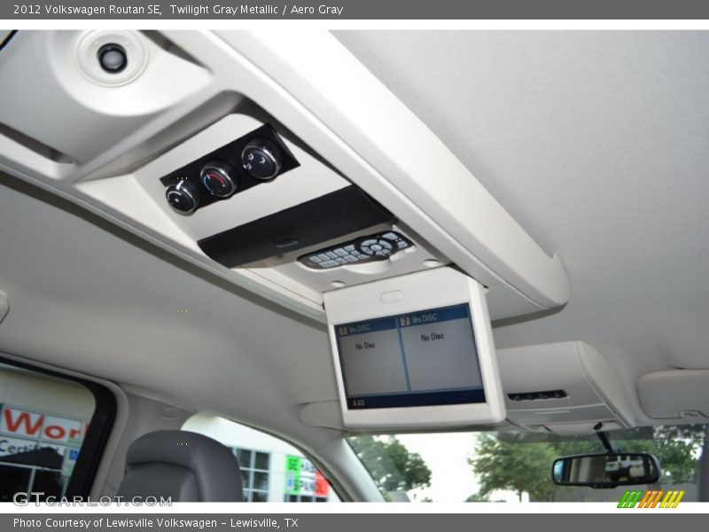 Twilight Gray Metallic / Aero Gray 2012 Volkswagen Routan SE