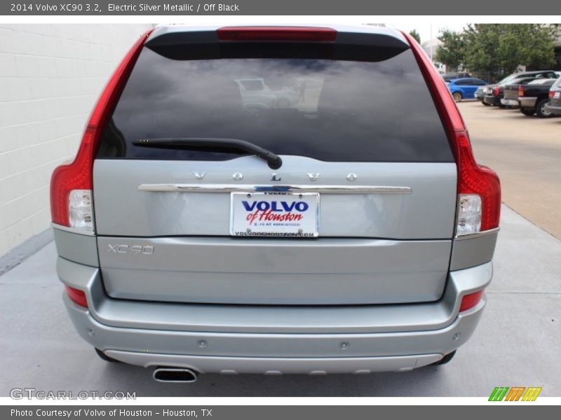 Electric Silver Metallic / Off Black 2014 Volvo XC90 3.2