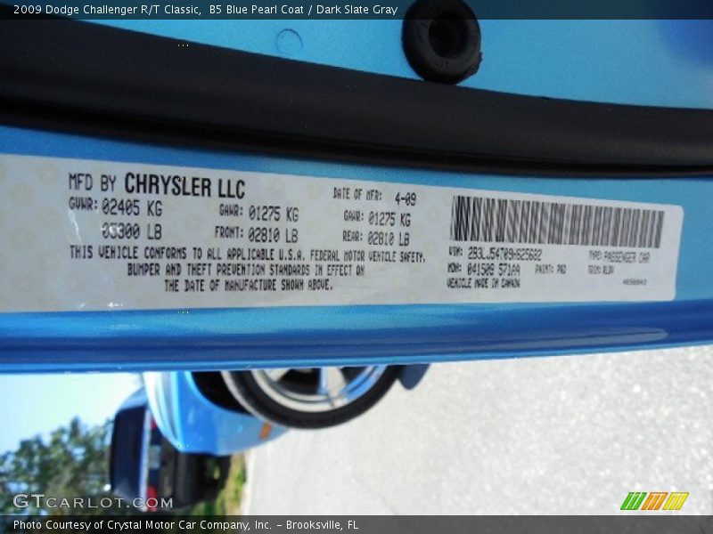 B5 Blue Pearl Coat / Dark Slate Gray 2009 Dodge Challenger R/T Classic