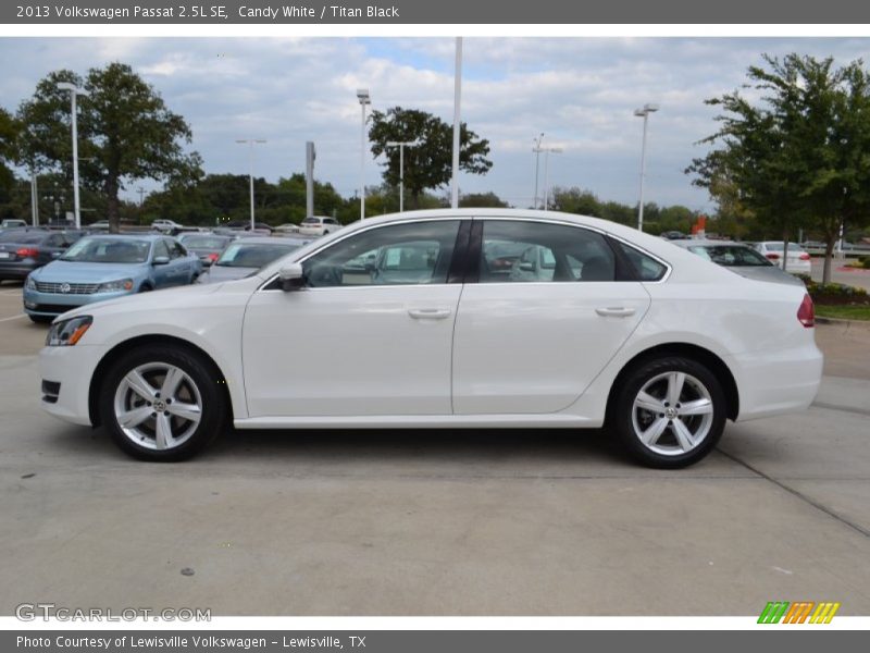Candy White / Titan Black 2013 Volkswagen Passat 2.5L SE