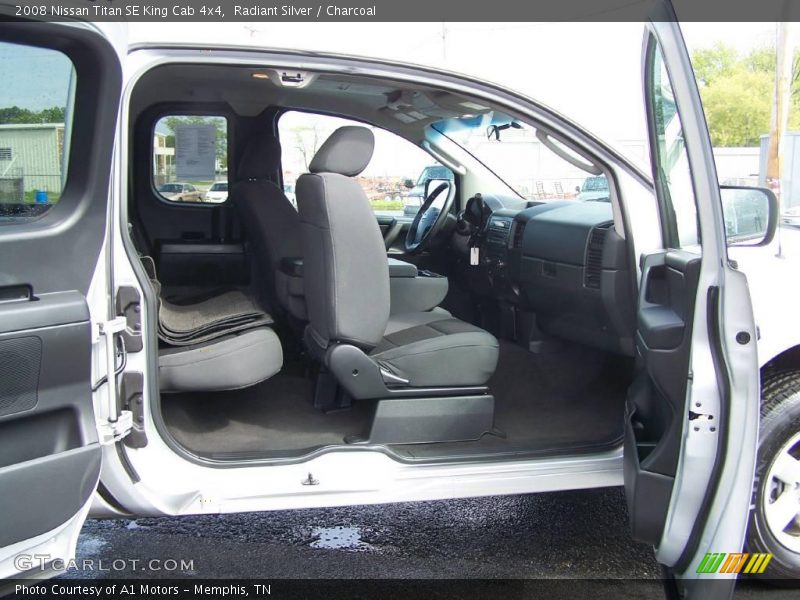 Radiant Silver / Charcoal 2008 Nissan Titan SE King Cab 4x4