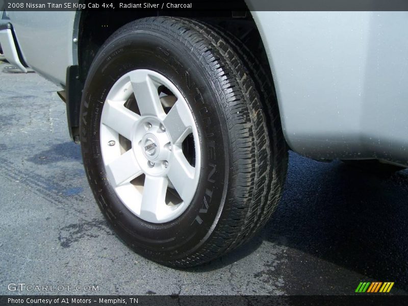 Radiant Silver / Charcoal 2008 Nissan Titan SE King Cab 4x4