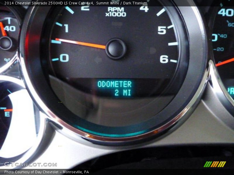 Summit White / Dark Titanium 2014 Chevrolet Silverado 2500HD LS Crew Cab 4x4