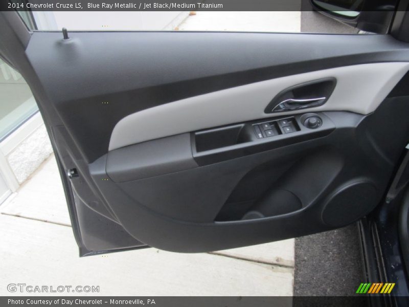 Blue Ray Metallic / Jet Black/Medium Titanium 2014 Chevrolet Cruze LS