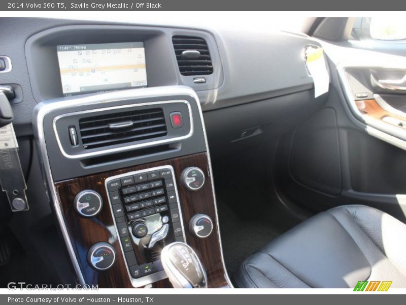 Saville Grey Metallic / Off Black 2014 Volvo S60 T5