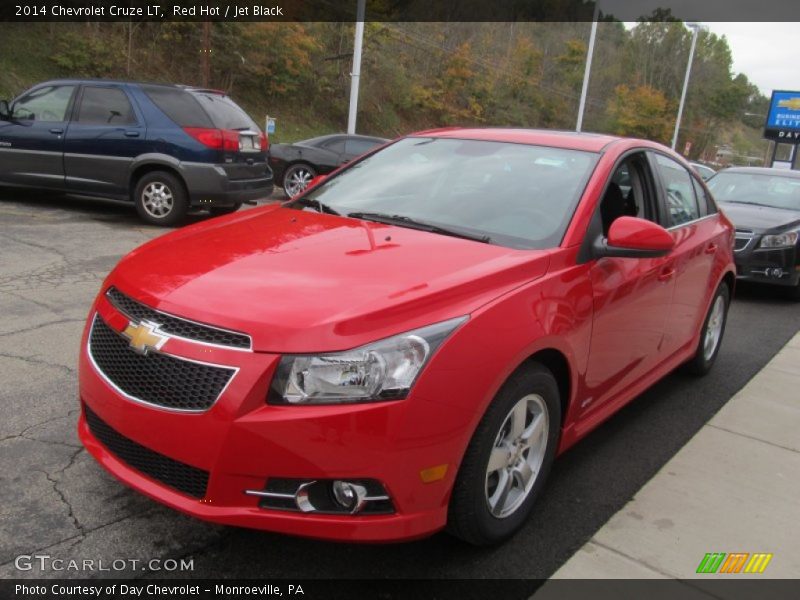 Red Hot / Jet Black 2014 Chevrolet Cruze LT