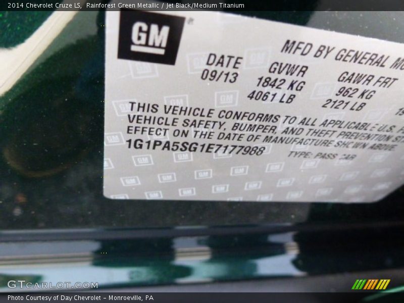 Rainforest Green Metallic / Jet Black/Medium Titanium 2014 Chevrolet Cruze LS