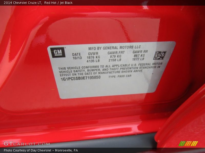Red Hot / Jet Black 2014 Chevrolet Cruze LT