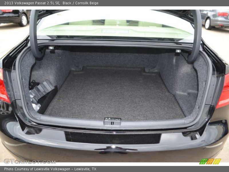 Black / Cornsilk Beige 2013 Volkswagen Passat 2.5L SE