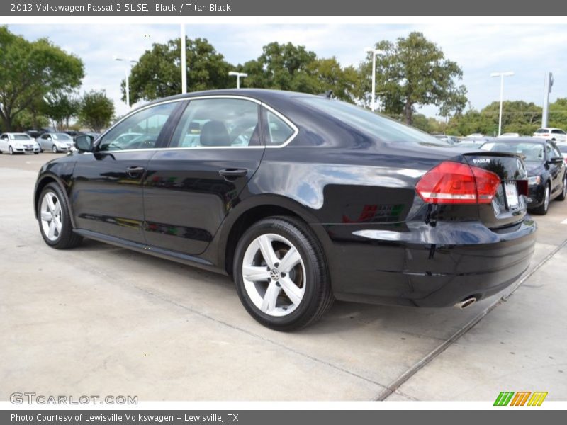 Black / Titan Black 2013 Volkswagen Passat 2.5L SE